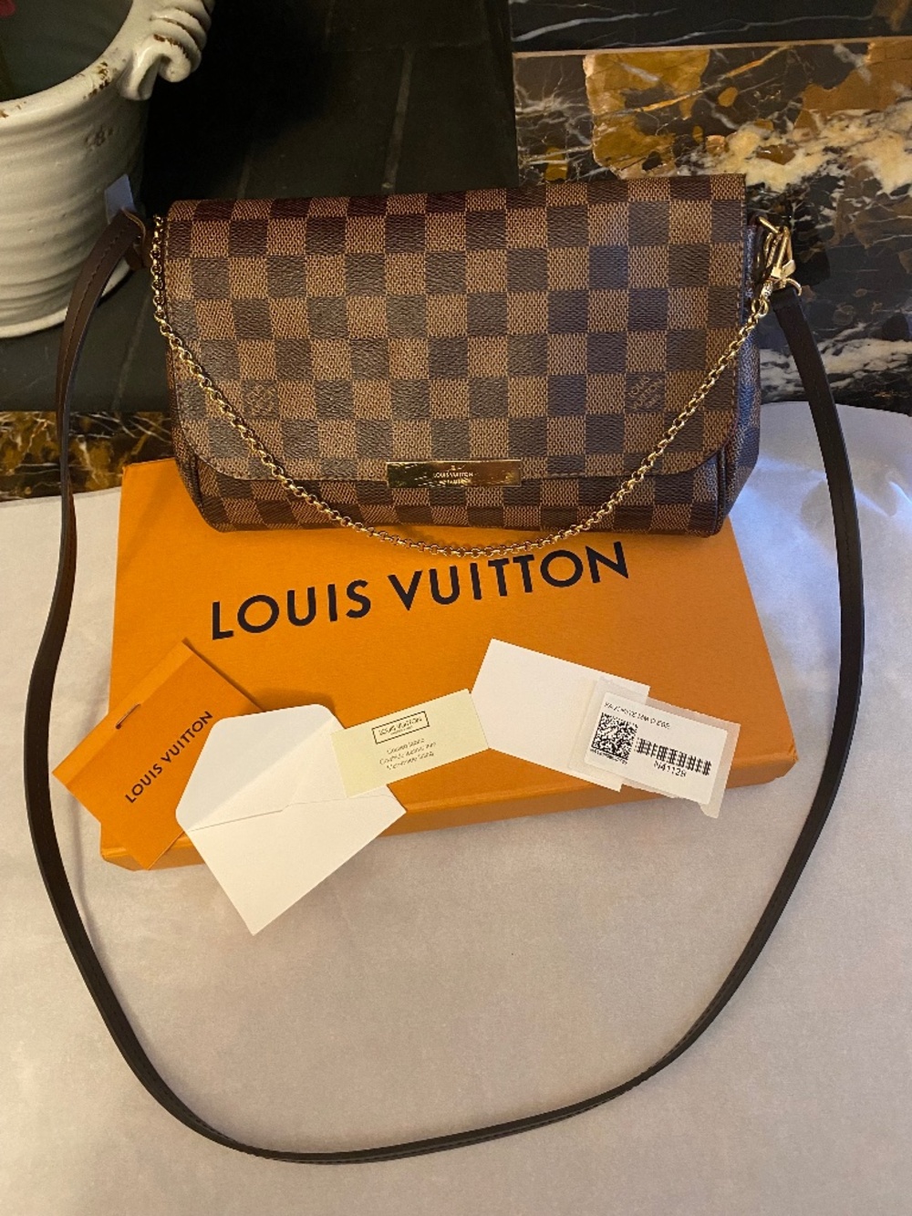 LOUIS VUITTON FAVORITE MM DAMIER EBENE CROSSBODY BAG W/ CHAIN & LEATHER STRAP